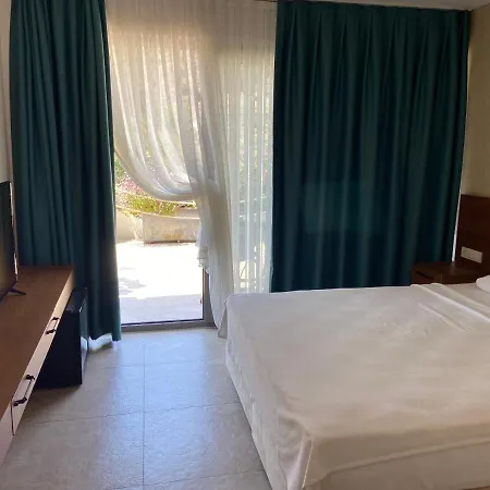 On 2* Oludeniz