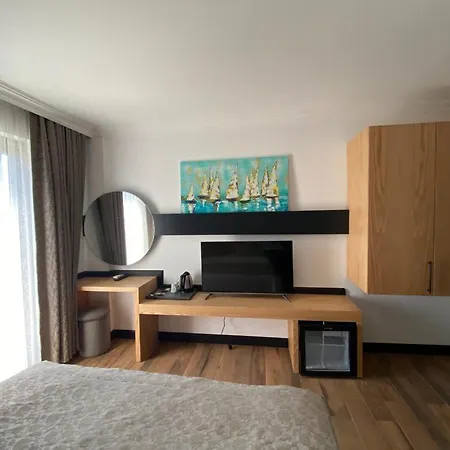 On Ölüdeniz