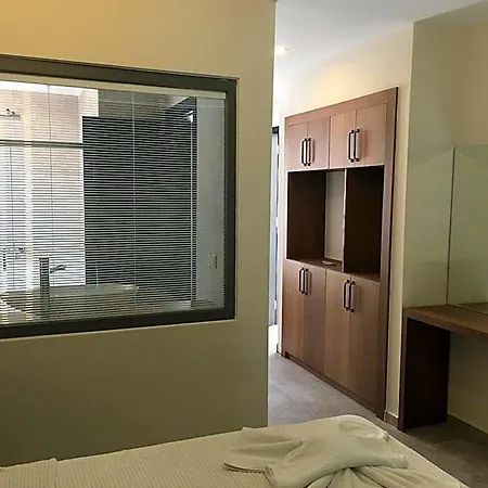 Hotel On 2*
